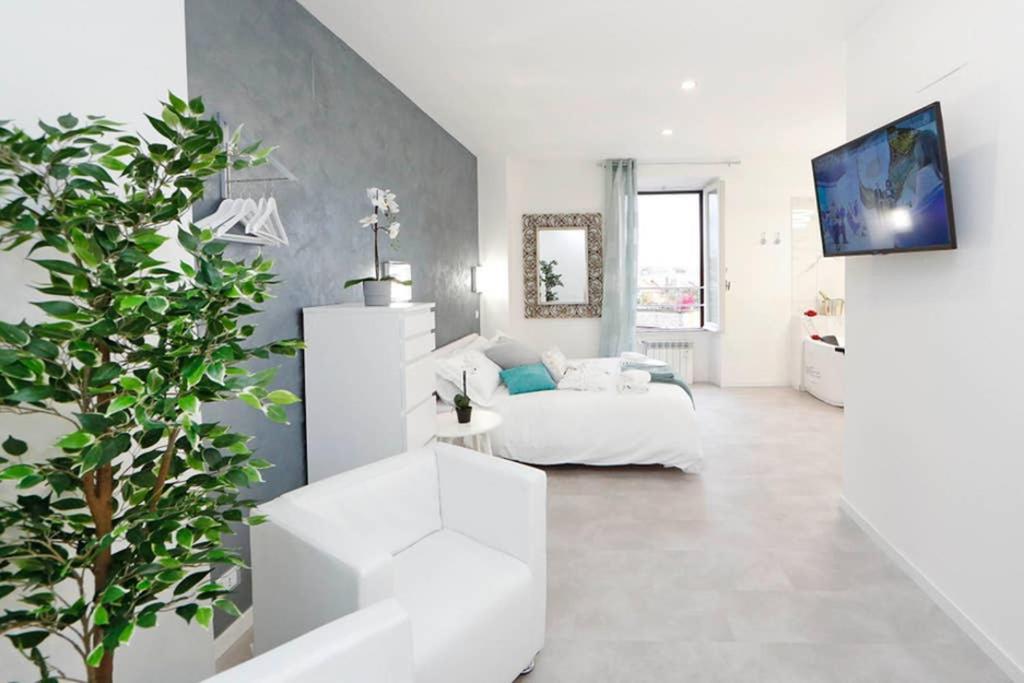White Panoramic Jacuzzi Suite Trastevere - Top Collection Rome Exterior photo